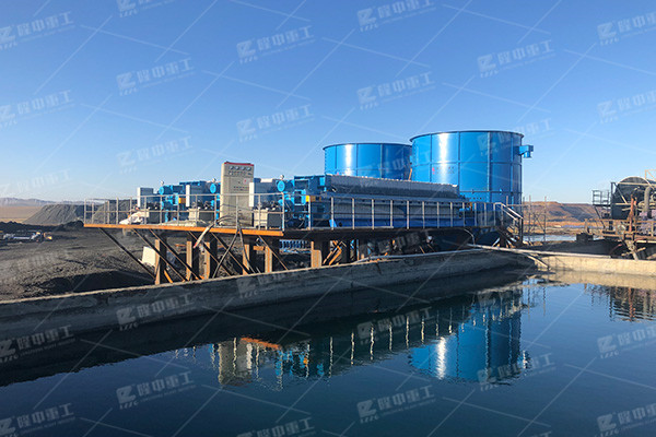 隔膜壓濾機(jī)穩(wěn)定性強(qiáng)，可以長時(shí)間保持良好的壓力過濾影響